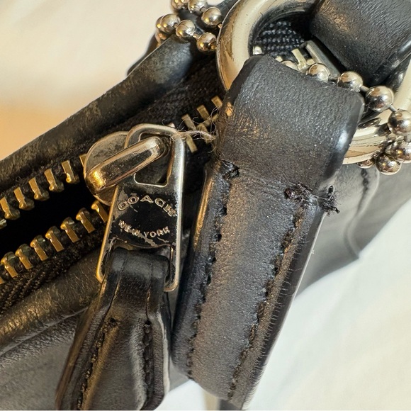 COACH Black Leather Crossbody Bag Preloved - Picture 12 of 15